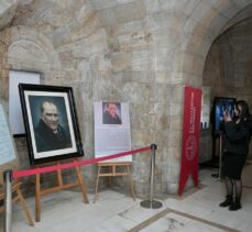 Anıtkabir'de sergilenen tarihi Atatürk portresinin orijinali merak uyandırıyor