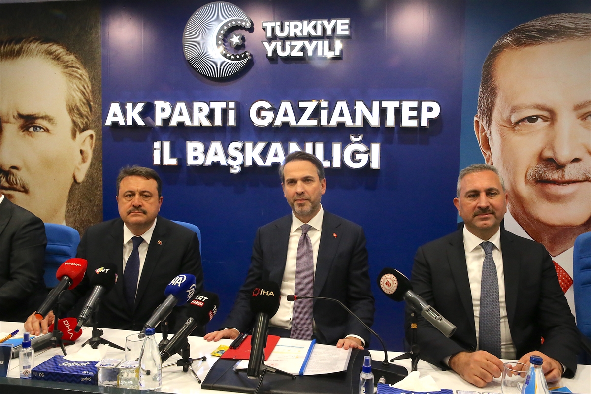 Bakan Bayraktar, AK Parti Gaziantep İl Başkanlığında konuştu: