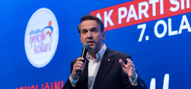 Bakan Bayraktar, AK Parti Sincan Gençlik Kolları Kongresi'nde konuştu: