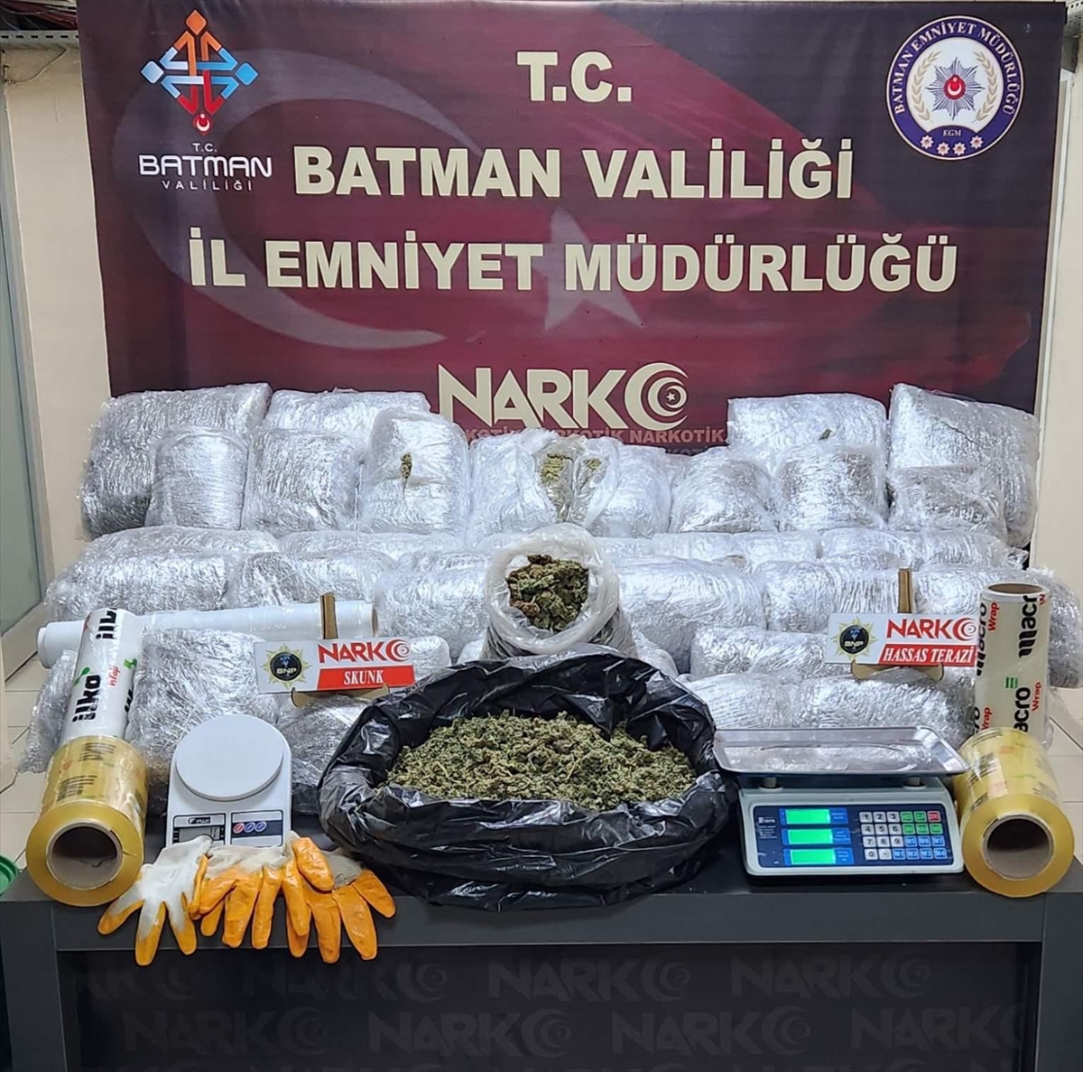 Batman'da 52 kilo 700 gram skunk ele geçirildi