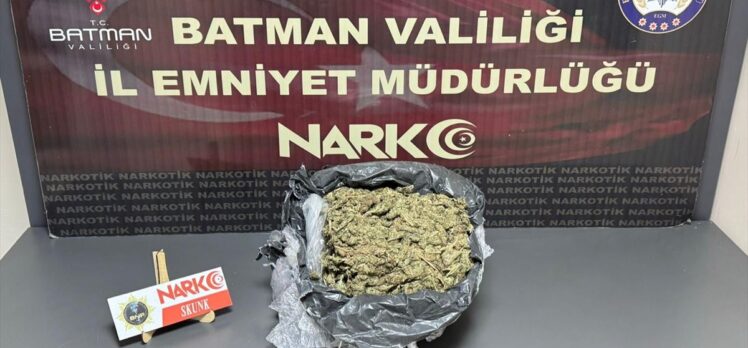 Batman'da bir otomobilde 2 kilo 40 gram sentetik uyuşturucu ele geçirildi