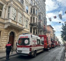 Beyoğlu'nda iş hanının asansörünü tamir ederken altında kalan kişi öldü