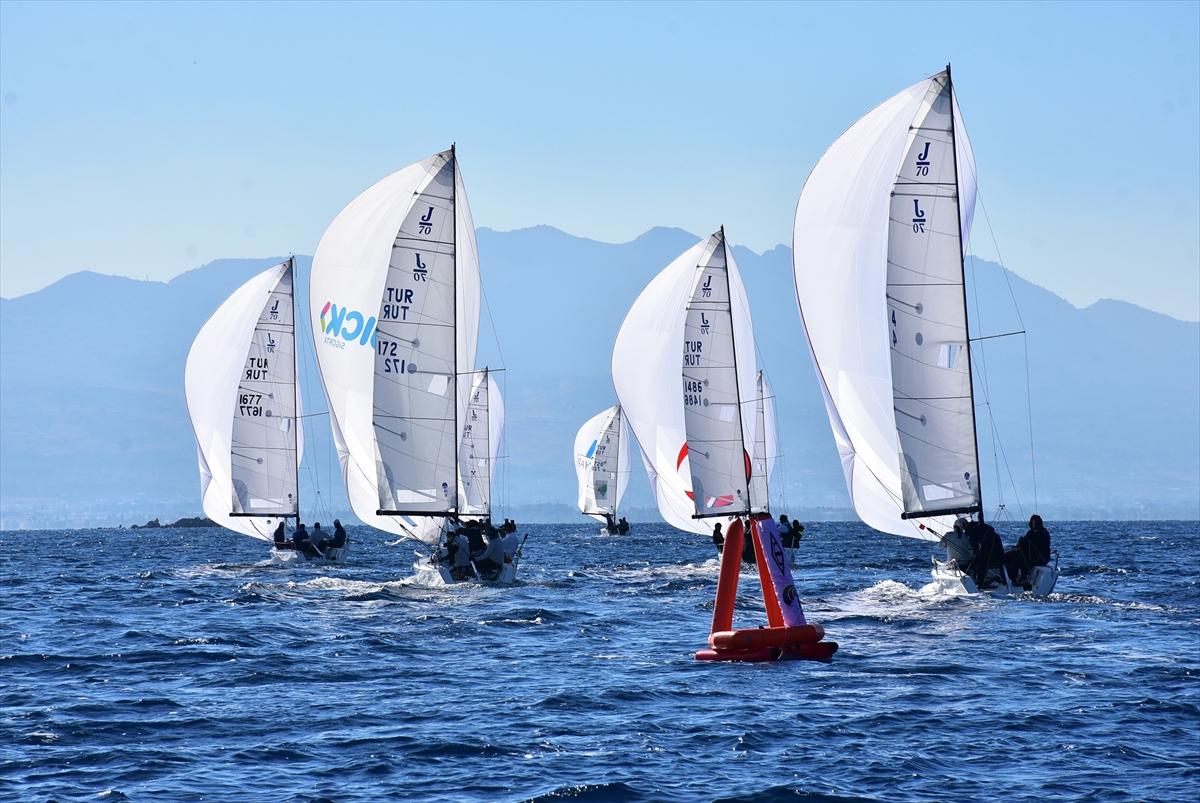 Bodrum'da Kuşak ve Yol Uluslararası Yelken Yarışları başladı