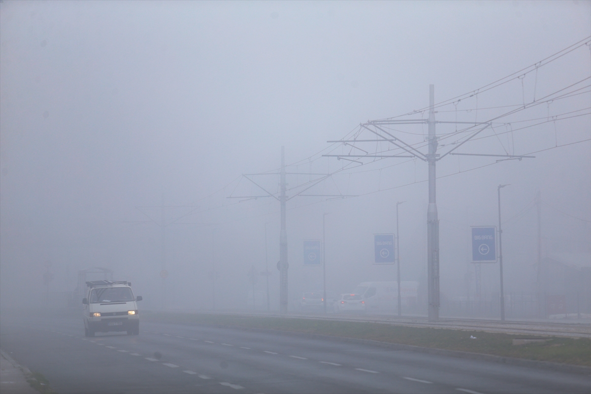 Bosna Hersek'te hava kirliliği nedeniyle görüş mesafesi azaldı