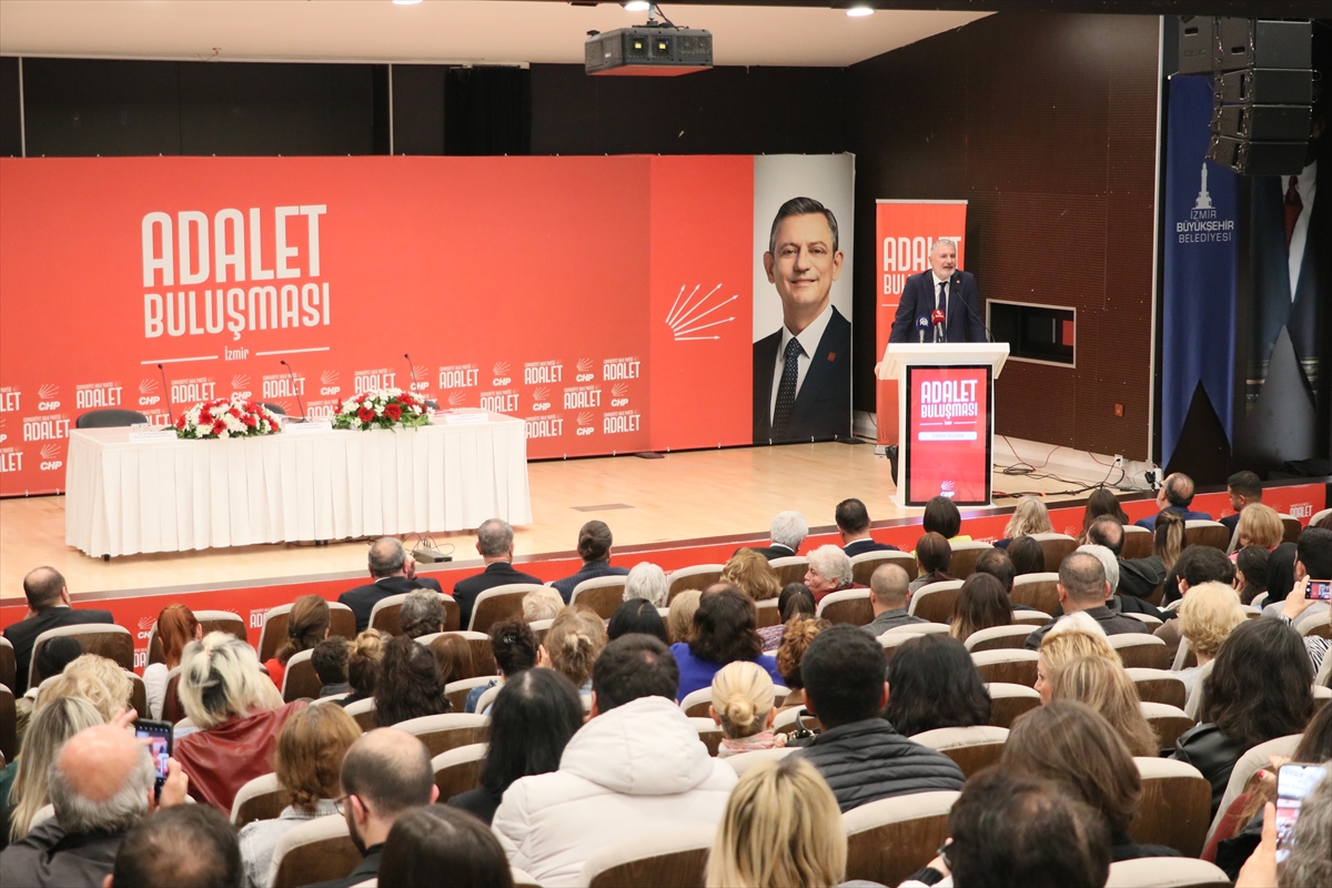 CHP “Adalet Buluşmaları”nın ilki İzmir'de gerçekleştirildi