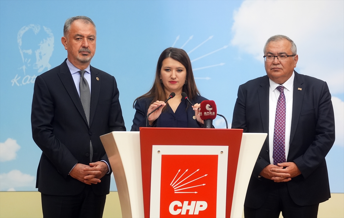 CHP Genel Başkan Yardımcısı Gökçen, basın toplantısı düzenledi: