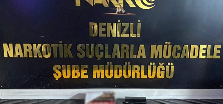 Denizli'de otomobilin uydu alıcısına gizlenmiş uyuşturucu ele geçirildi