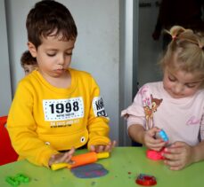 Depremde ölen Esra öğretmenin yarım kalan anaokulu hayalini kardeşi yaşatıyor