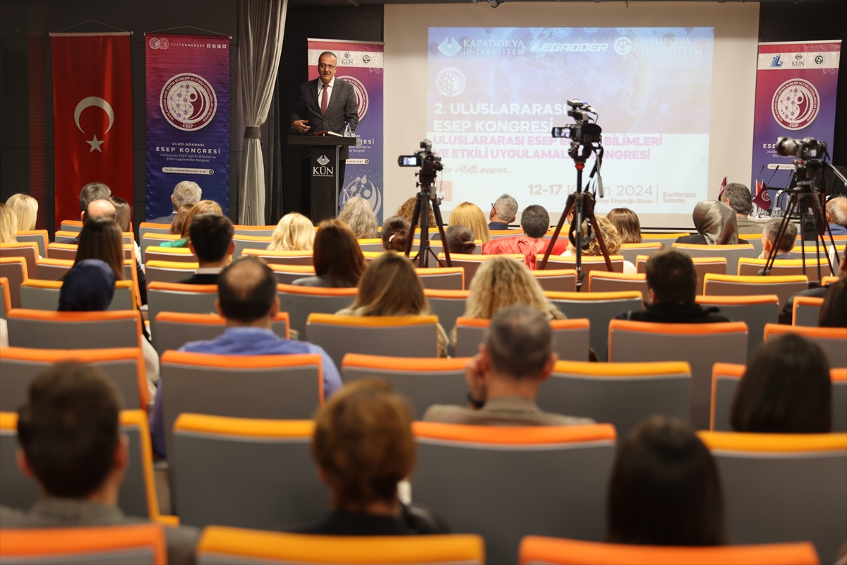 “Eğitimde Sürdürülebilirlik ve İnovasyon Kongresi” 13 ülkeden akademisyenlerin katılımıyla Nevşehir'de başladı