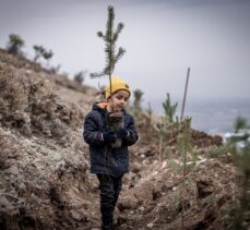 Milli Ağaçlandırma Günü'nde Doğu Anadolu'da fidanlar toprakla buluşturuldu