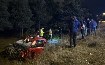 Erzurum'da takla atan otomobildeki 1 kişi öldü, 3 kişi yaralandı