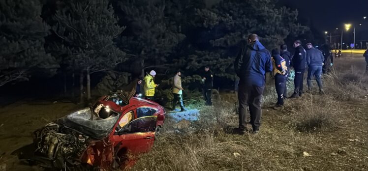 Erzurum'da takla atan otomobildeki 1 kişi öldü, 3 kişi yaralandı