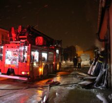 Eskişehir'de mobilya atölyesinde çıkan yangın hasara neden oldu