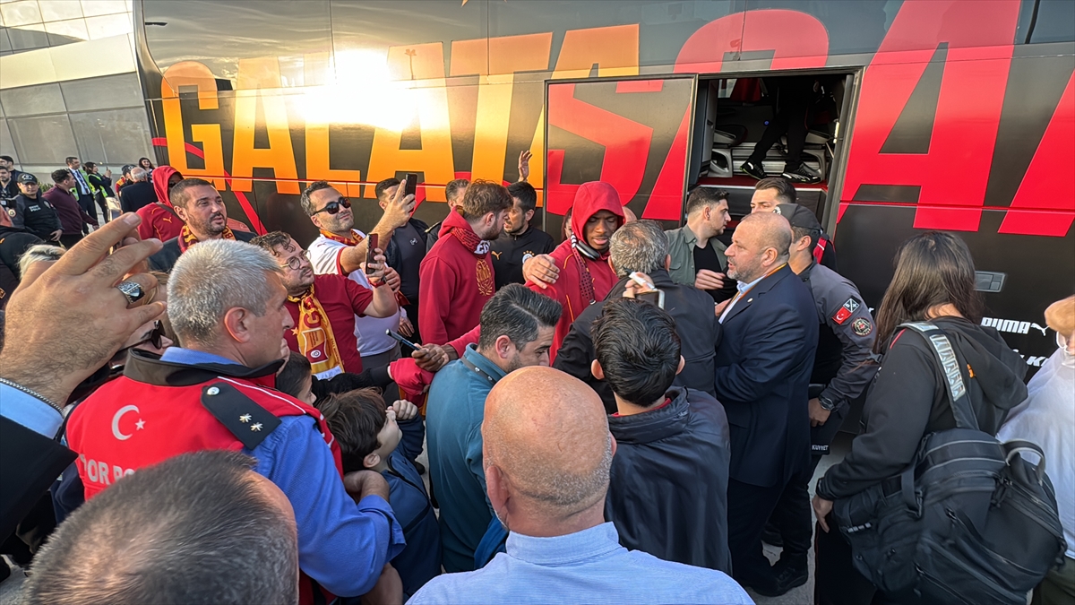 Galatasaray kafilesi Bodrum'a geldi