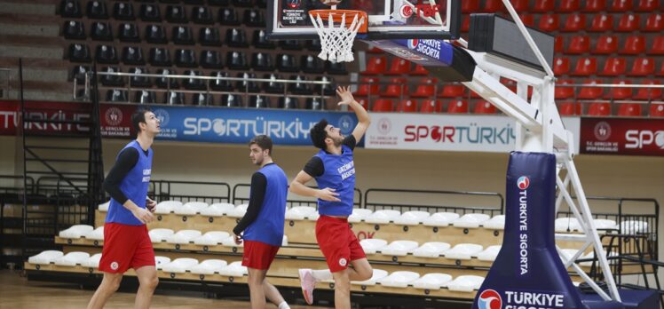 Gaziantep Basketbol, alt sıralardan uzaklaşmak istiyor