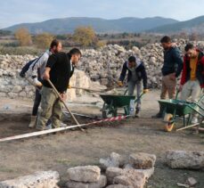 Hadrianopolis Antik Kenti'nde yaklaşık 1600 yıllık Hazreti Süleyman betimli kolye ucu bulundu