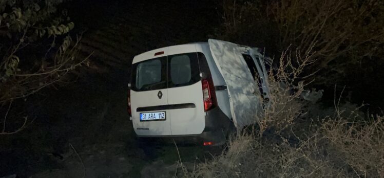 Hatay'da traktör ile hafif ticari aracın çarpıştığı kazada 2 kişi yaralandı