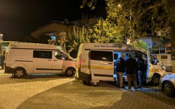 İzmir Seferihisar'da polis ekibine silahlı saldırı