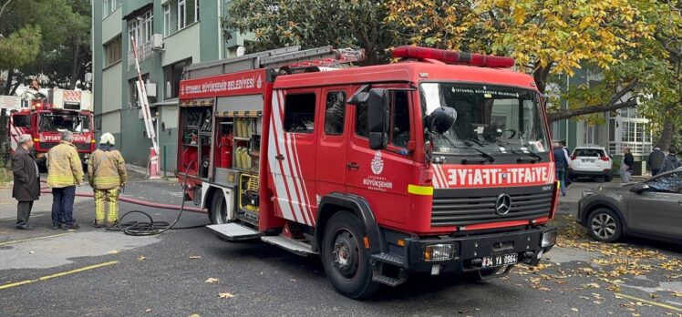 Kadıköy'de restoranın bacasında çıkan yangın söndürüldü