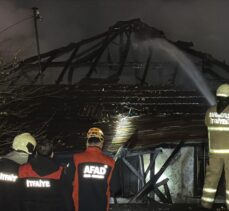 Karabük'te çıkan yangında tek katlı ev kullanılamaz hale geldi