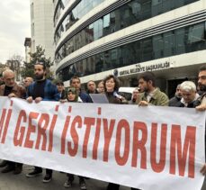 Kartal Belediyesinin işten çıkardığı kadın işçiden belediye önünde protesto