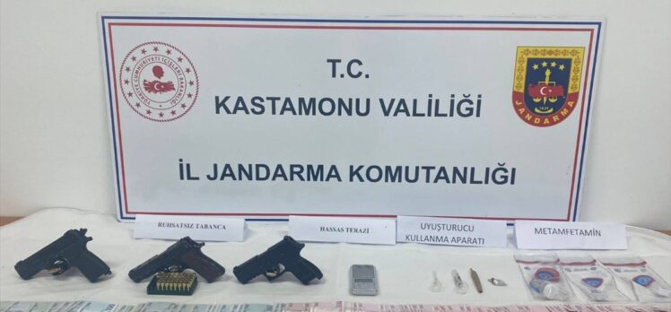 Kastamonu'da uyuşturucu operasyonlarında yakalanan 4 şüpheliden 1'i tutuklandı