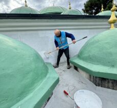 Kavga etmenin cezasını cami tadilatında çalışarak çekiyor