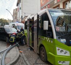 Kocaeli'de cipin otobüs durağında bekleyenlere çarptığı kazada 6 kişi yaralandı