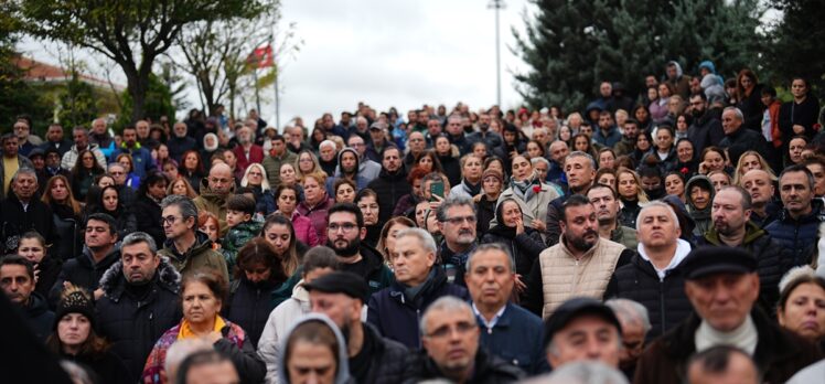 Küçükçekmece'de trafik kazasında ölen hemşire Şengül Ayyıldız anıldı