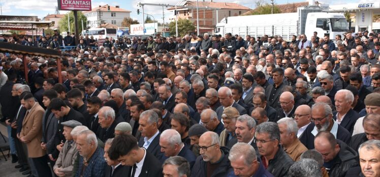 Kuzeninin tabancayla öldürdüğü Balışeyh Belediye Başkanı Şen'in cenazesi defnedildi