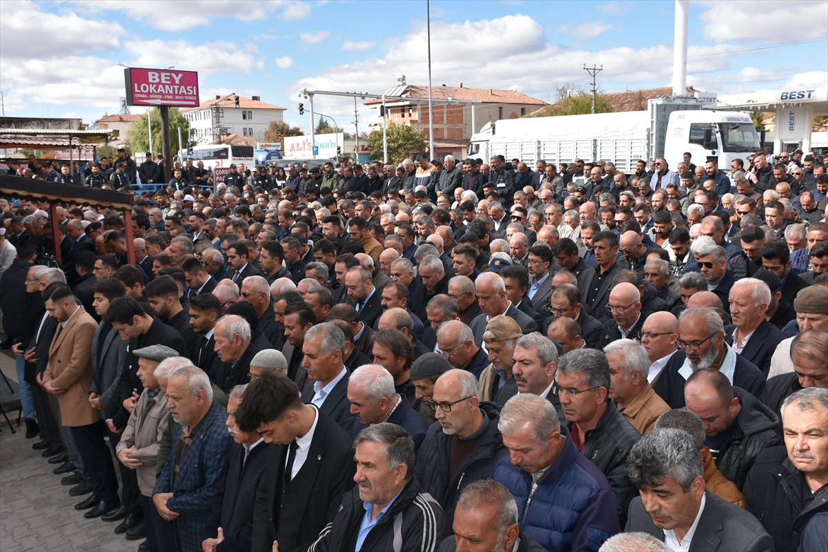 Kuzeninin tabancayla öldürdüğü Balışeyh Belediye Başkanı Şen'in cenazesi defnedildi