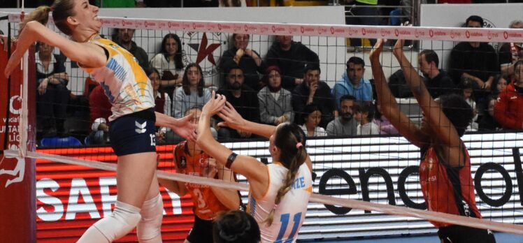 Voleybol: Vodafone Sultanlar Ligi