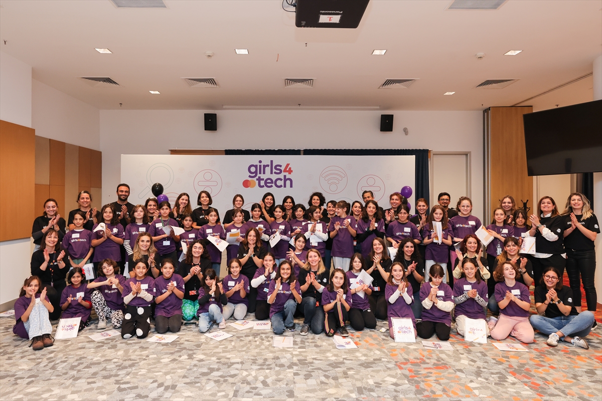 Mastercard, küresel “Girls4Tech” programını Türkiye'de başlattı