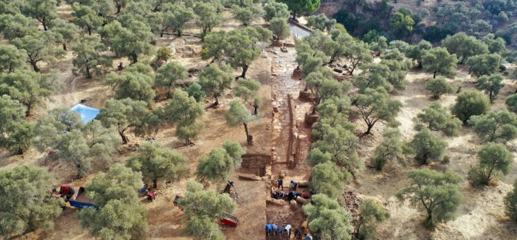 Nysa'daki “ibadet yolu” eskisi gibi Pluto Kore Tapınağı'na çıkacak