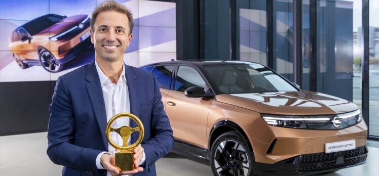 Opel'in yeni SUV modeli Grandland 2024 Altın Direksiyon Ödülü'nü kazandı