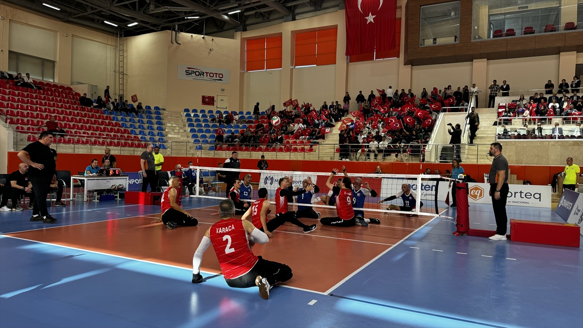 Oturarak Voleybol Avrupa Şampiyonası B Kategorisi mücadelesi Burdur'da başladı