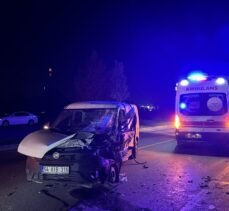 Sakarya'da 4 aracın karıştığı kazada 1 kişi öldü, 3 kişi yaralandı