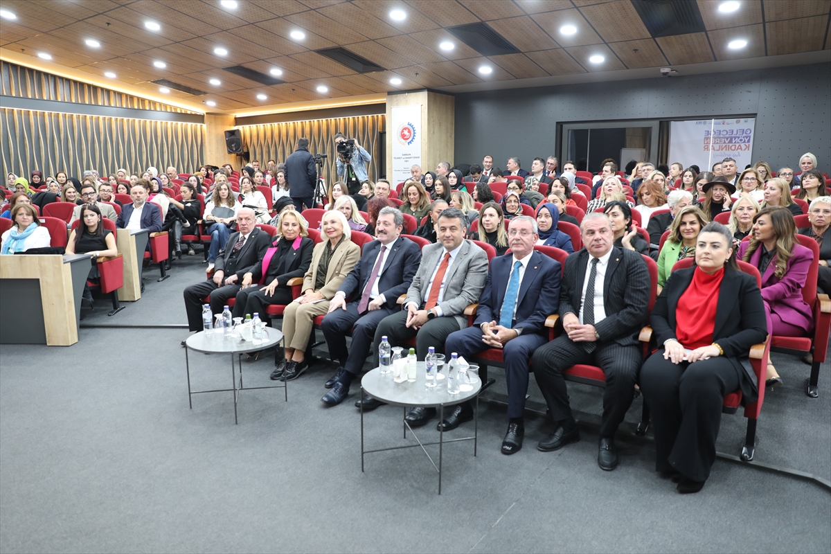 Samsun'da “Geleceğe Yön Veren Kadınlar” programı düzenlendi