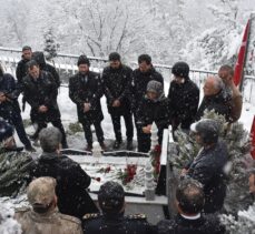 Şehit öğretmen Necmettin Yılmaz, Gümüşhane'de mezarı başında anıldı