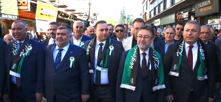 Bakan Yumaklı, zeytindeki rekolte tahminini Kilis'te açıkladı: