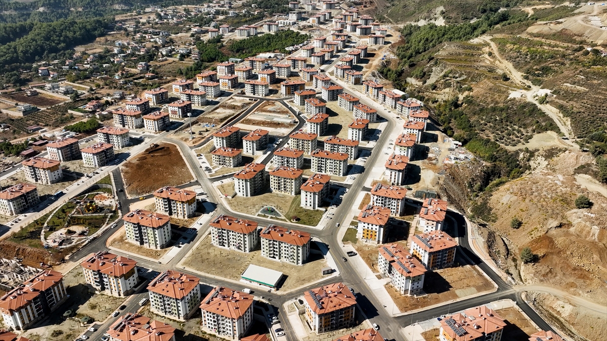 TOKİ, Antakya Gülderen Mahallesi'nde 2 bin 681 afet konutunu tamamladı