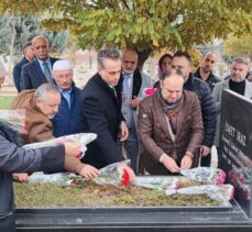 Türk tekvandosunun duayen isimlerinden İsmet Iraz, kabri başında anıldı