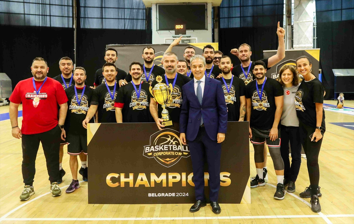 Uluslararası Şirketler Turnuvası'nı Yıldız Holding Erkek Basketbol Takımı kazandı