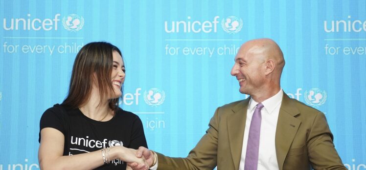 UNICEF, milli voleybolcu Zehra Güneş ile iş birliği anlaşması yaptı