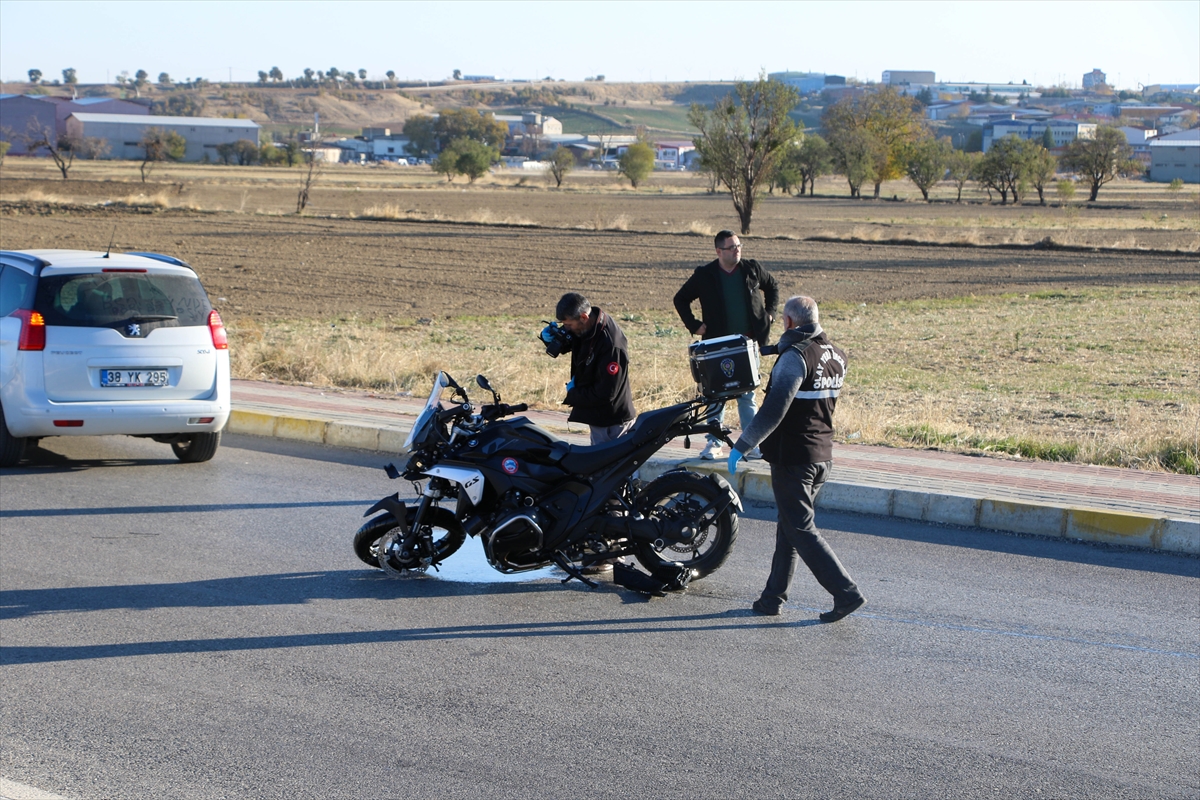 Uşak'ta trafik kazasında 2'si polis 4 kişi yaralandı