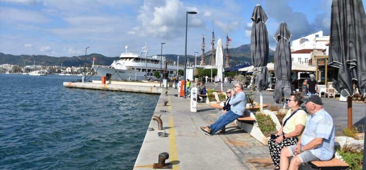 Yolcu gemisi “Aida Blu” ile Marmaris'e 2 bin 38 turist geldi