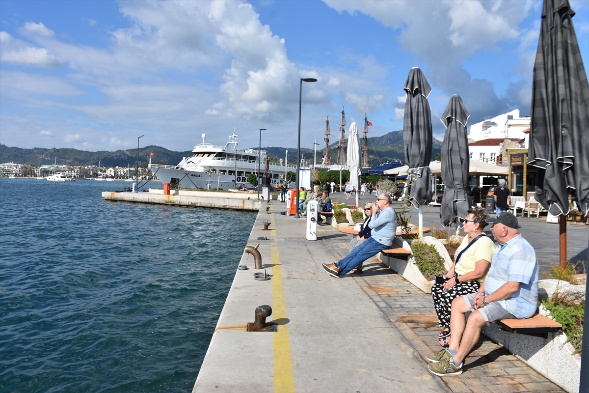 Yolcu gemisi “Aida Blu” ile Marmaris'e 2 bin 38 turist geldi