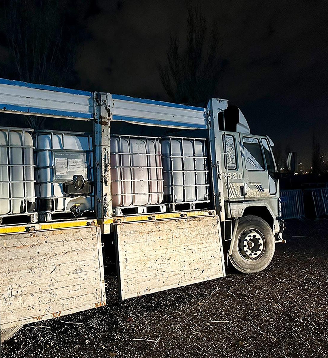 Ankara'da 8 bin litre kaçak içki ele geçirildi