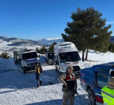 Ardahan'da kar nedeniyle köyde mahsur kalan hasta kurtarıldı