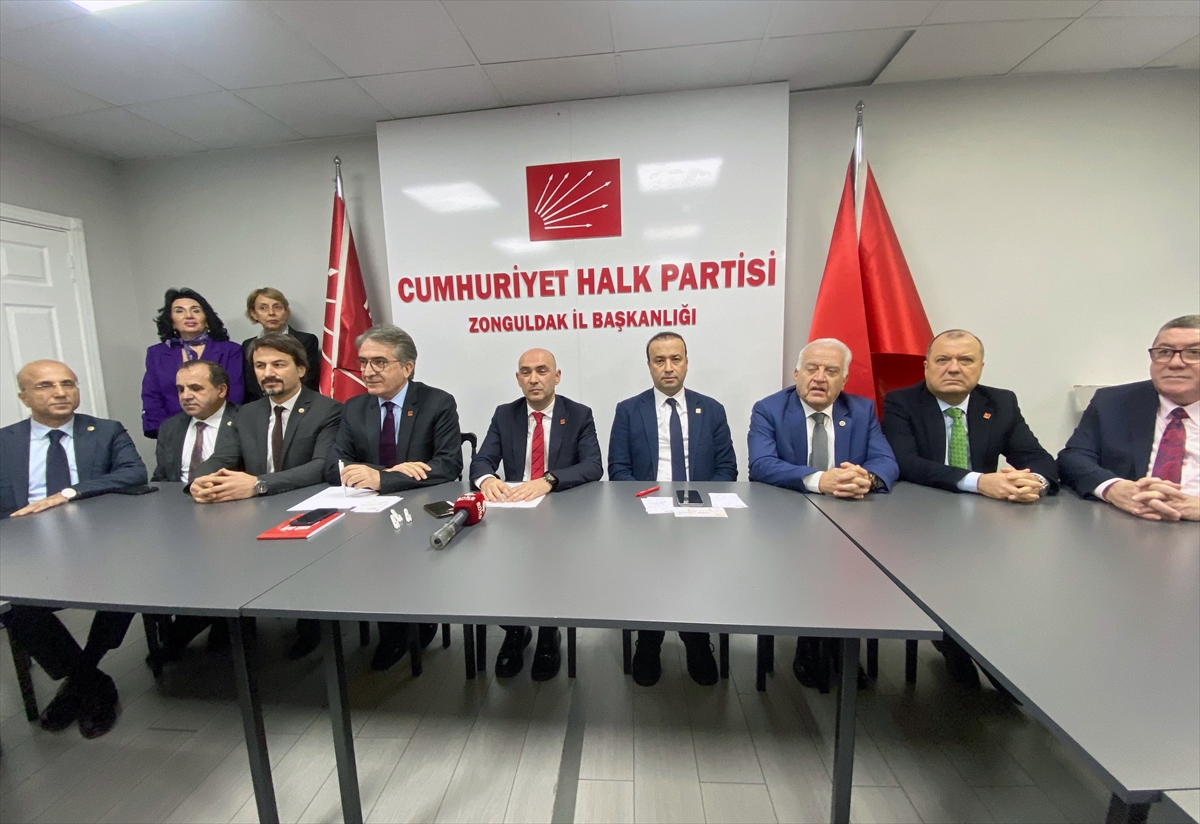 CHP'li Demir ve Karatepe, Zonguldak'ta basın mensuplarıyla bir araya geldi